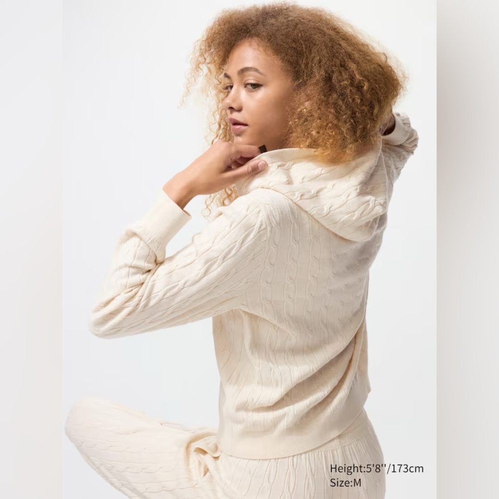 Uniqlo Off White Washable Knit Cable Hoodie Sweate